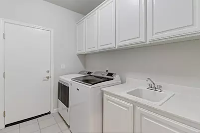 9649 Glacier Creek Way, Elk Grove, CA 95624 - Photo 35
