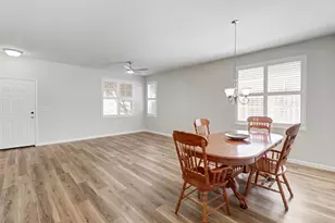 9649 Glacier Creek Way, Elk Grove, CA 95624 - Photo 21