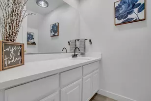 1563 Tanya Ln, Tracy, CA 95377 - Photo 17