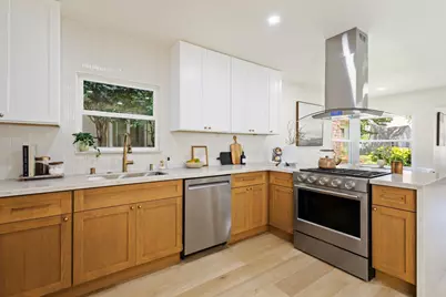 846 Vallejo Way, Sacramento, CA 95818 - Photo 3