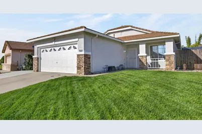7915 Neyland Way, Sacramento, CA 95829 - Photo 3