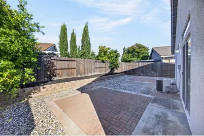 7915 Neyland Way, Sacramento, CA 95829 - Photo 41