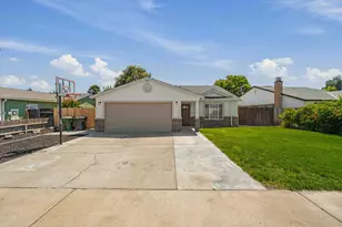 1464 Denise Dr, Ripon, CA 95366 - Photo 1