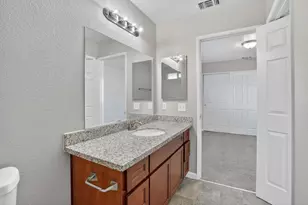 167 Creekside Cir, Sacramento, CA 95823 - Photo 23