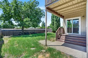 167 Creekside Cir, Sacramento, CA 95823 - Photo 37