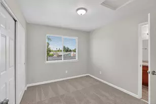167 Creekside Cir, Sacramento, CA 95823 - Photo 21