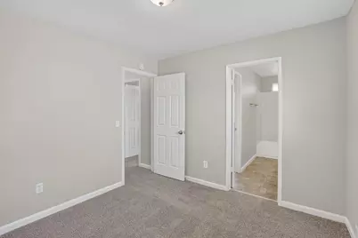 167 Creekside Circle, Sacramento, CA 95823 - Photo 33