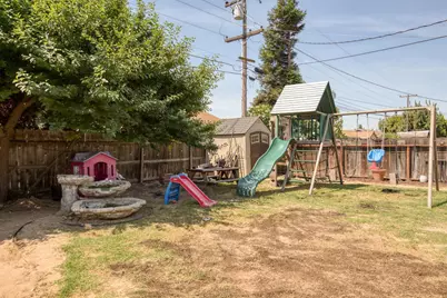 252 E Clinton Avenue, Atwater, CA 95301 - Photo 19