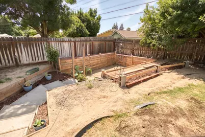 252 E Clinton Avenue, Atwater, CA 95301 - Photo 15