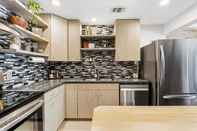 10735 Sterling Wood Way, Rancho Cordova, CA 95670 - Photo 11