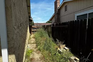 10240 Goinyour Way, Sacramento, CA 95827 - Photo 17