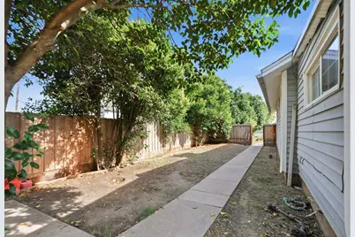 1820 E 23rd Street, Merced, CA 95340 - Photo 21