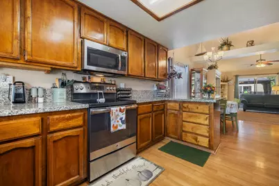 1121 Raymond Drive, Modesto, CA 95351 - Photo 13