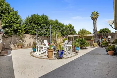 1121 Raymond Drive, Modesto, CA 95351 - Photo 37