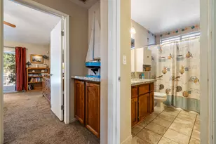 1121 Raymond Dr, Modesto, CA 95351 - Photo 27
