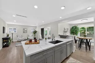 7382 Farm Dale Wy, Sacramento, CA 95831 - Photo 21