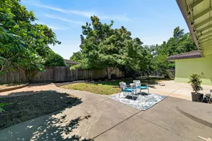 7382 Farm Dale Wy, Sacramento, CA 95831 - Photo 7