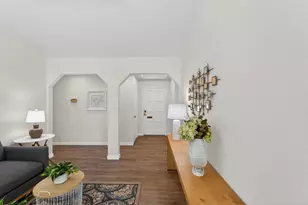 7382 Farm Dale Wy, Sacramento, CA 95831 - Photo 17