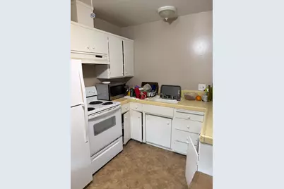 1707 W Swain Road #12, Stockton, CA 95207 - Photo 7