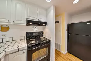 506 Roundtree Ct, Sacramento, CA 95831 - Photo 13