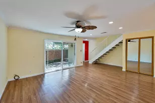 506 Roundtree Ct, Sacramento, CA 95831 - Photo 21