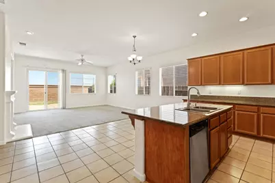 5816 Da Vinci Way, Sacramento, CA 95835 - Photo 13