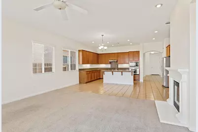 5816 Da Vinci Way, Sacramento, CA 95835 - Photo 9