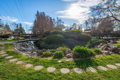 820 E Woodside Lane #2, Sacramento, CA 95825 - Photo 5