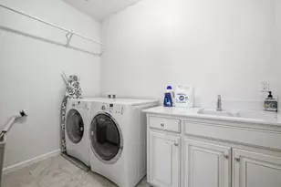 1160 Marsanne Ln, Gilroy, CA 95020 - Photo 37