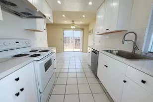 6260 Sunrise S Dr, Sacramento, CA 95824 - Photo 5