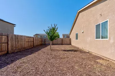 2082 Bidan Avenue, Chowchilla, CA 93610 - Photo 27