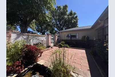 1422 Oakwood Drive, Modesto, CA 95350 - Photo 7