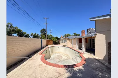 1422 Oakwood Drive, Modesto, CA 95350 - Photo 47