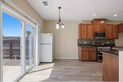 5674 Meadow Brook Way, Marysville, CA 95901 - Photo 7