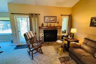 9031 Bolt Ct, Sacramento, CA 95826 - Photo 7