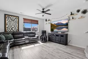 5567 Harcrest Dr, Marysville, CA 95901 - Photo 11
