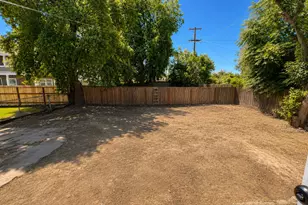 526 E Jackson St, Stockton, CA 95206 - Photo 21
