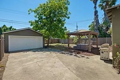 4844 12th Avenue, Sacramento, CA 95820 - Photo 9