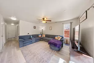 5560 Landon Ln, Riverbank, CA 95367 - Photo 11