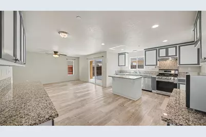 5560 Landon Lane, Riverbank, CA 95367 - Photo 9