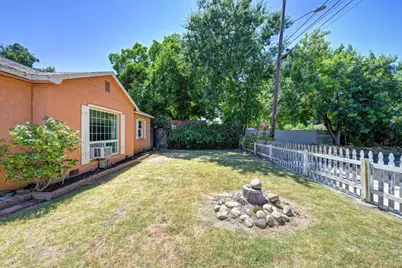8928 Truman Street, Elk Grove, CA 95624 - Photo 9