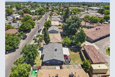 152 Drake Avenue, Modesto, CA 95350 - Photo 35