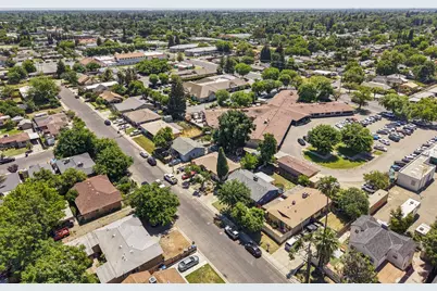 152 Drake Avenue, Modesto, CA 95350 - Photo 17
