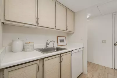 2492 Larkspur Lane #200, Sacramento, CA 95825 - Photo 11