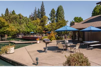 2492 Larkspur Lane #200, Sacramento, CA 95825 - Photo 31