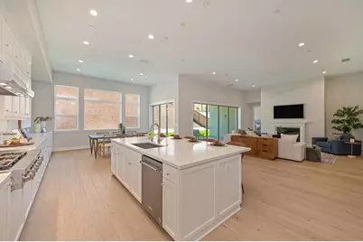 1047 Lassen Peak Drive, El Dorado Hills, CA 95762 - Photo 23