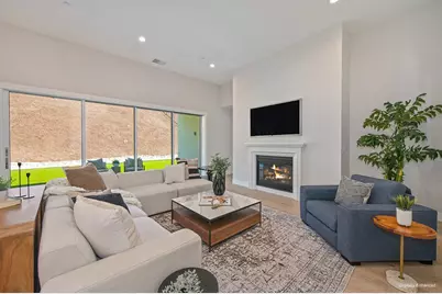 1047 Lassen Peak Drive, El Dorado Hills, CA 95762 - Photo 5