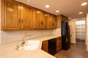 1921 Edgebrook Dr, Modesto, CA 95354 - Photo 13