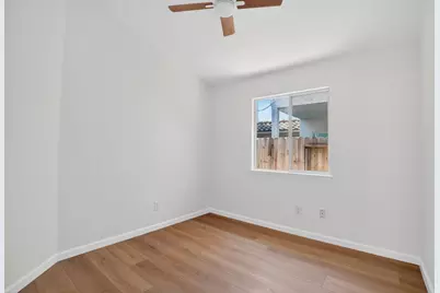 2313 Dinwiddie Way, Elk Grove, CA 95758 - Photo 19