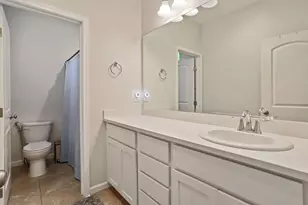 1761 N Breezy Meadow Dr, Sacramento, CA 95834 - Photo 23